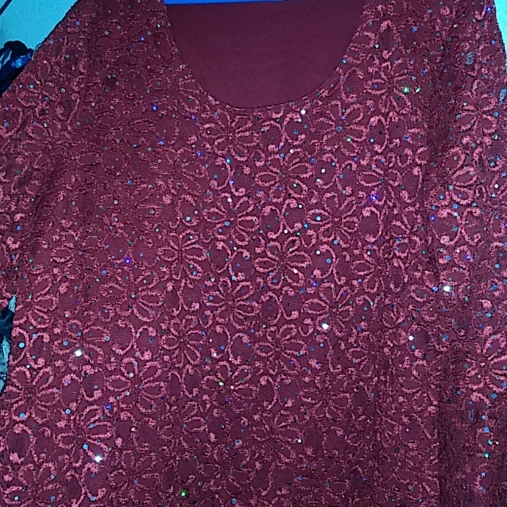 Ladies top, festive, red. With sparkles